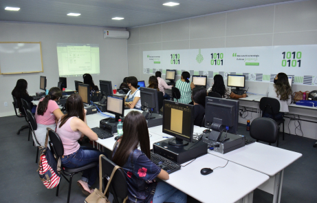 Governo de Goiás abre 424 vagas para cursos gratuitos de tecnologia em Goiânia e Senador Canedo